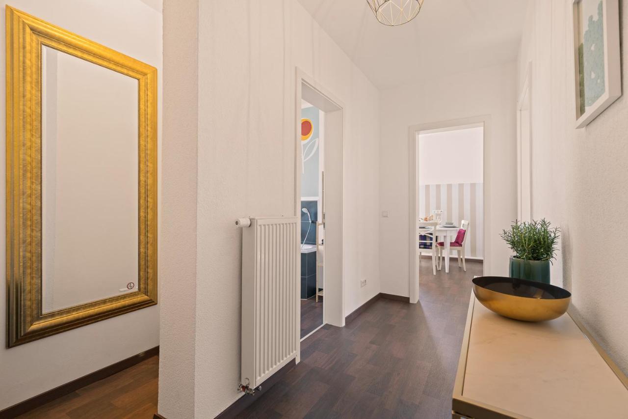 Wohnen Im Alten Bahnhof Inkl Balkon - 5 Min Zum Ravensburger Spieleland Meckenbeuren Exterior photo
